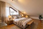 LICHTDURCHFLUTETES WOHNEN MIT KAMIN - Dachgeschoßwohnung Böblingen Dagersheim | Angebot:27005054