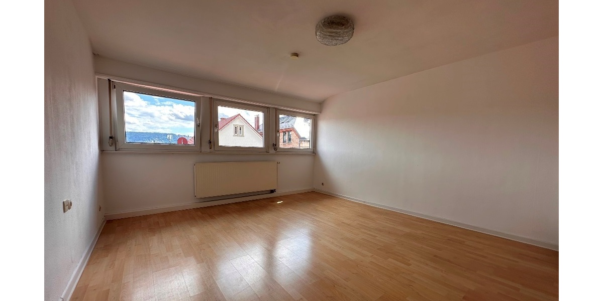 Zimmer 1 mit Blick Fenster