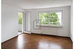 HELL & SOFORT BEZIEHBAR MIT SÜDBALKON - Etagenwohnung Reutlingen Sondelfingen | Angebot:27022773