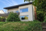Familienfreundliches Einfamilienhaus mit Einliegerwohnung in attraktiver Aussichtslage von Leonberg - Einliegerwohnung Leonberg Leonberg | Angebot:27550187